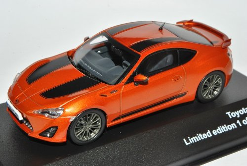 Ixo T*o*y*o*t*a GT86 Coupe Orange mit Streifen Ab 2012 1/43 J-Collection Modell Auto