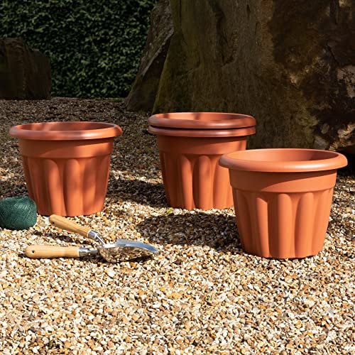 Wham 4x 33cm Vista Plastic Planter, Round Garden Plant Pot, Small Floor Pot (33cm, 12L, Pack of 4) Indoor/Outdoor, Made in UK (Terracotta)