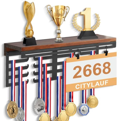 JUJOYBD Medaillenhalter Holz, Pokale & Startnummern, Wandmontage, Braun | Trophäenregal mit Medaillenaufhänger und Nummernhalter, Medaill Aufbewahrung Auszeichnungen Präsentationsregal für Sportfans