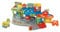VTech Vroom Vroom Go - Il Mio Primo Garage Interattivo, Pista Macchinine con Garage Parlante, Incluso Veicolo Elettronico per Rimorchio, Pista Macchine con 9 Zone Magiche, Lingua Italiana, 1-5 Anni