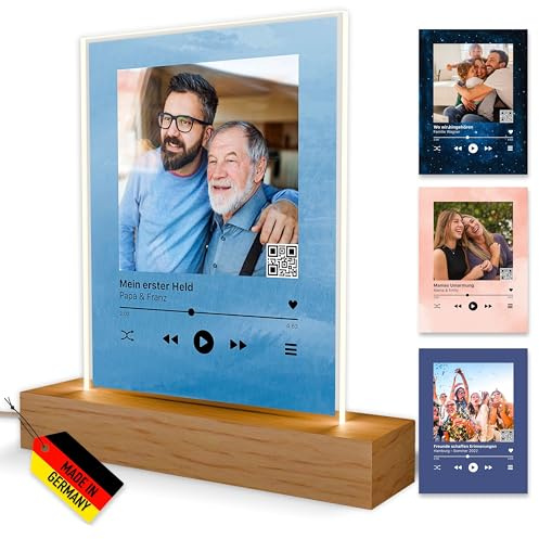 Customdo LED Acrylglas personalisiert mit Holzsockel Beleuchtung - Glasbild Foto Wunschtext QR Code Personalisierung - Musik Song Cover aus Acryl in verschiedenen Designs für Mann Frau