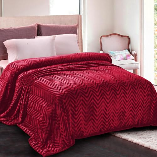 Whale Flotilla Kuscheldecke Flauschig 150x200 cm Sofadecke Fleecedecke | Weiche, Leichte, Kuschelige Tagesdecke, Wohndecke mit Chevronmuster, Warme Flanelldecke, für alle Jahreszeiten, Rot