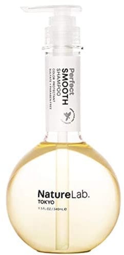 NatureLab Perfect Smooth Shampoo - Feuchtigkeitsspendendes Shampoo, das die Kontrolle von trockenem + krausem Haar mit Argan, Baobab, Yuzu Ceramid, Marula-Stammzellen - vegan + sulfatfrei (340 ml)