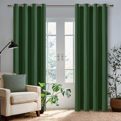 MRTREES Gardine Blickdicht Leinenoptik Dunkelgrün 100% Verdunkelungsvorhang, Gardinen Kurz Fenster mit Ösen 2er Set 228 cm Lang, 117 cm Breit, Thermovorhang Kälteschutz für Schlafzimmer Wohnzimmer