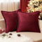 EMEMA Kordsamt Kissenbezüge Weich Dekokissen Dekorativ Kissenbezug 45x45 cm Kissenhülle Sofakissen Zierkissen Couchkissen 2er Set für Wohnzimmer Schlafzimmer Weinrot