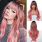 Lange gewellte Perücken mit Bang Ombre Pink Perücken für Frauen, hitzebeständige synthetische Perücken mit dunkler Wurzel für Alltag/Party/Cosplay (26 Zoll, Ombre Pink)