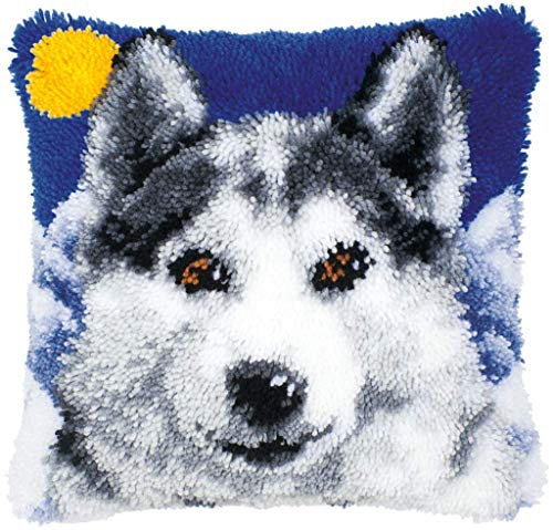 ROCKY&CHAO Latch Hook Wolf Cushion Kits, DIY Latch Hook Wolf Pillowcase Embroidery Kits for Beginners Adults Kids, Latch Hook Cushion Cover Needlework Crafts for Home Decor, Wolf, 43 X 43 cm
