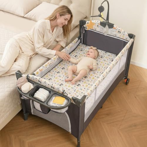 INFANS Pack and Play, 5 in 1 Baby Bedside Sleeper with Bassinet, Diaper Changer, Mattress, Carry Bag, Foldable Bedside Crib, Portable Playard for Newborn Toddlers (Bear)