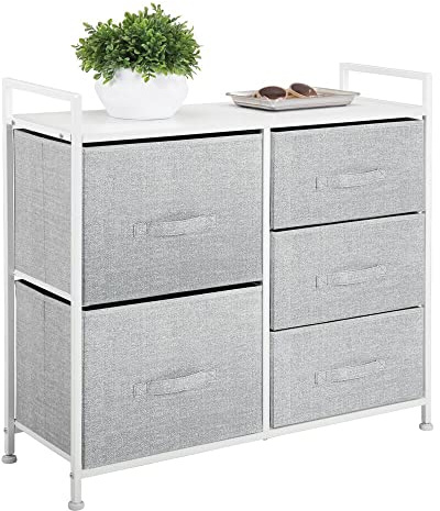 mDesign Kommode aus Stoff – schmaler Schrank Organizer mit 5 Schubladen – praktisches Aufbewahrungssystem für Schlafzimmer, Schlafsaal und kleine Wohnräume – grau