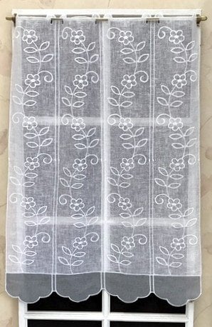 Rideau Brise bise Etamine Blanc et Gris brodé env.89 cm Réf. 14931.90GR. NOTE IMPORTANTE ! 1 unité = 15 cm de largeur. Si vous n'achetez qu'un seul article, vous recevrez un rideau de seulement 15 cm.