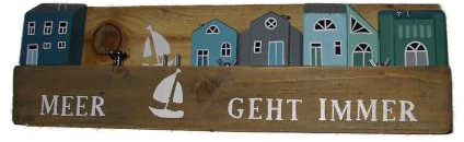 Meer geht immer Häuserzeile aus Holz, Dekoration Fensterbrett