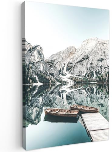 MuchoWow© Wandbilder Groß XXL Wohnzimmer Wanddeko Schlafzimmer Zimmerdeko | 80x120 cm - Wandgemälde Zimmer Deko auf Wand Dekoration Wall Art Landschaft - Boot - Winter - Berge