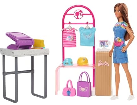Barbie Coffret Boutique Créations avec Portant, Hauts, Chapeaux, Sacs À Main Et Autres Accessoires Inclus, Plus De 150 Looks À Créer, Jouet Enfant, A Partir De 3 Ans, HKT78
