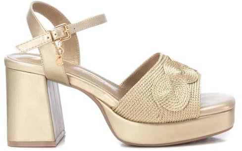 XTI - Sandalia Mujer Oro - Calzado Cómodo y Versátil - Moda casual - Modelo 14284501 (Talla 39)
