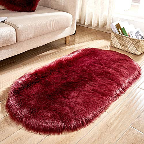 Ovaler Flauschiger Plüsch Bereich Teppich für Schlafzimmer,Faux Lammfell Schaffell Teppiche Wohnzimmer Hochflor Kunstfell Nachahmung Wolle Bettvorleger Sofa Matte Carpet Bodenmatte Weinrot 90x150CM
