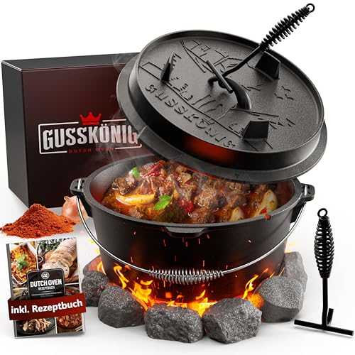GUSSKÖNIG Dutch Oven Set [8L] - Eingebrannter Feuertopf mit praktischem Deckelheber und Füßen