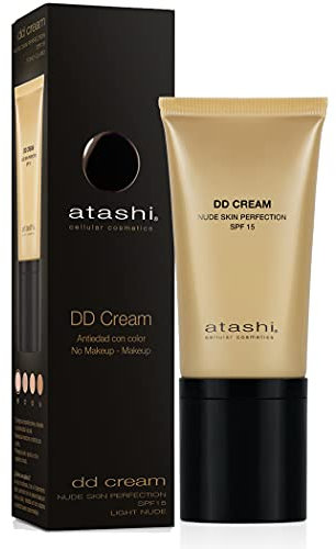 Atashi DD Cream Antiedad SPF 15, Crema Hidratante Antiarrugas con Color, 8 Beneficios en 1, Tratamiento Facial Efecto Buena Cara, Con Retinol, Formato Airless, Tono Claro, 50 ml