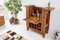 Licht-Erlebnisse Bar aus Massivholz Sheesham Hausbar Landhausstil Barschrank Aufbewahrung Flaschen und Gläser Weinschrank Natur-Produkt Getränkeschrank freistehend