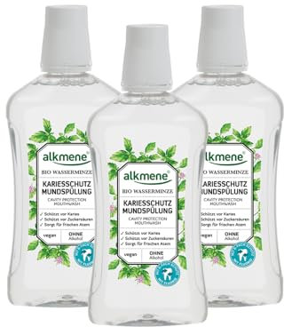 alkmene Kariesschutz Mundspülung mit Bio Wasserminze - Mundwasser vegan mit 6-fach Schutz ohne Alkohol, Silikone, Parabene, Mineralöl, PEGs, SLS, SLES - Zahnspülung im 3er Vorteilspack (3x 500 ml)