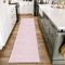 HomebyHome Kurzflor Teppich Läufer Flur 60 x 110 cm Rosa - Waschbarer Teppich für Schlafzimmer, Wohnzimmer und Ideal als Küchenteppich - Flauschiger Teppich Extra Weich, Einfarbig, rutschfest, Klein