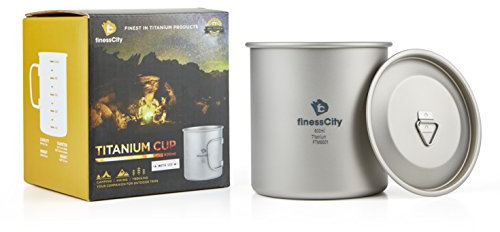 Titanbecher Campingbecher mit Messmarken, Extra stark Ultraleicht (Ti), gesunder & umweltfreundlicher Becher für Reisen/Camping in leicht verstaubarer Stofftasche (600ml mit Deckel)