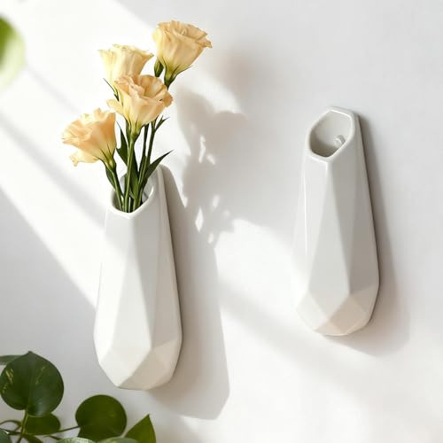 JIDOFUE Moderne weiße Wandvase aus Keramik,5.9 Zoll Hängende Vase für Blumen und Pflanzen, Elegante Wanddeko für Wohnzimmer, Büro und Küche