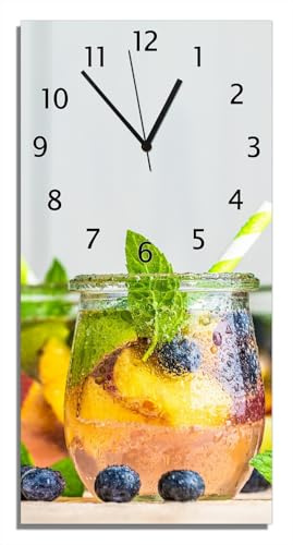 Wallario Design-Wanduhr Erfrischender Eistee mit Pfirsichen und Blaubeeren aus Glas, Motiv-Uhr Größe 30 x 60 cm, Schwarze Zeiger