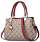 SODOLLEE Handtasche Damen Elegant Henkeltasche mit Exquisiter Anhänger PU Leder Frauen Umhängetasche Ahornblatt Schultertasche für Reisen Shopper Arbeiten Rot Griff A