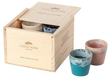 Costa Nova Geschenkset Grespresso: 8 Steinzeug-Tassen mit reaktiver Glasur, Handveredelt in Portugal, Stapelbare Lungo Becher in edler Holzbox, Spülmaschinenfest, Mehrfarbig, ⌀ 8 cm