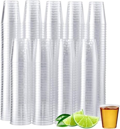 MATANA 600 Schnapsgläser aus Plastik, Transparent 3cl - Pinnchen Kunststoff, Shotgläser, Shot Becher, Schnapsbecher, Plastikbecher - Party Zubehör - Stabil & Mehrweg