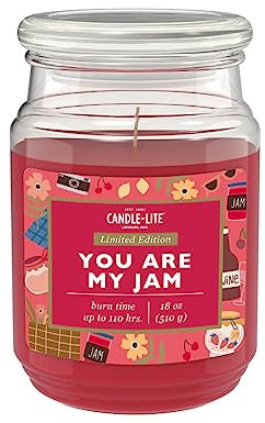 Candle-Lite Duftkerze im Glas mit Deckel | You Are My Jam | Duftkerze Erdbeere | Kerzen lange Brenndauer (bis 110h) | Kerzen Rot | Duftkerze Groß (510g)