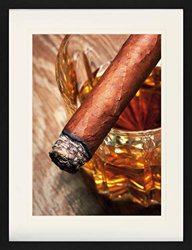 1art1 Alkoholische Getränke Poster Whiskey Und Zigarre Gerahmtes Bild Mit Edlem Passepartout | Wand-Bilder | Im Bilderrahmen 80x60 cm