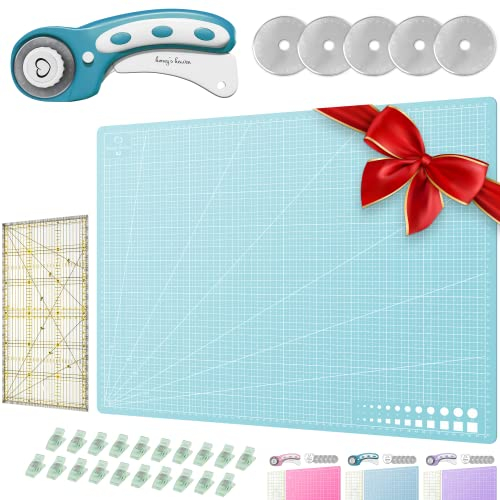 Honey's Heaven 45 mm Rollschneider Stoffschneider Set inkl. Schneideunterlage, Ersatzklingen, Stoffklammern, Patchwork-Lineal (Türkis/Mint, Schneidematte im A2-Format)