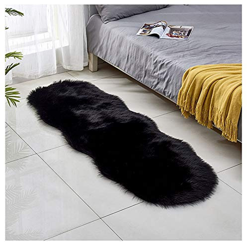 DAIHAN Faux Lammfell Schaffell Teppich, Flauschiger Kunstfell in Super weich Lammfellimitat Teppich Longhair Fell für Schlafzimmer, Sofa, Dekoration Schwarz 60 * 180cm