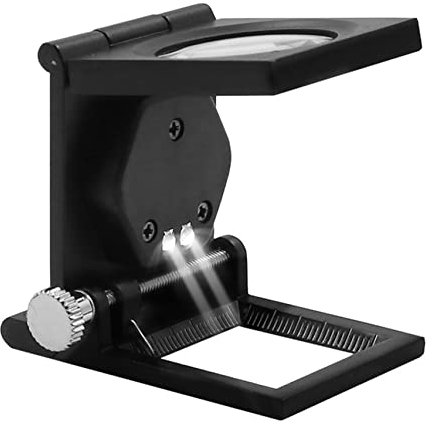 Meichoon Klappbare 10-fache Schreibtischlupe Metallmikroskop Faltbare Lupe Werkzeugständer Lupe mit LED-Licht für Textil-optische Linse UC50
