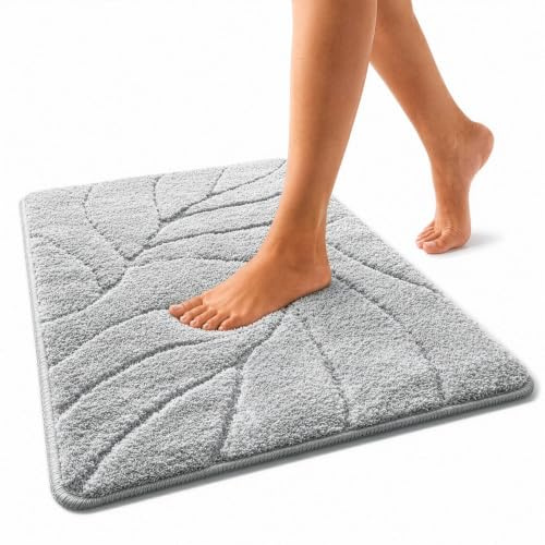 Floordirekt Badteppich - extra flauschig & schnelltrocknend - Badezimmerteppich mit rutschhemmender Rückseite - Badematte Duschvorleger (Maris) (Silber, 60 x 120 cm)