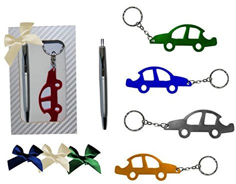 Lote de 25 Estuches de Madera con Llavero Abridor Coche y Bolígrafo + Lazo de Tela. Destapadores. Detalles de Bodas y Eventos.