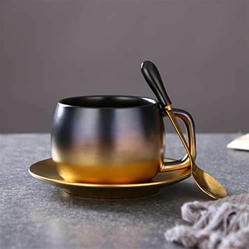 Tazze da tè Elegante tazza di caffè in ceramica in ceramica in oro nero e cucchiaino piatto moderno tazza tavola tavola tazza di tè set regalo di lusso for gli amici del capo Tazze da infusione