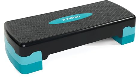 TREXO Aerobic Step 68 x 28 cm per Esercizi Cardio e Allenamento Fitness Altezza Regolabile 15-20 cm Resistente in Polipropilene e TPR Step da Aerobica di Alta Qualità Rosa|Blu|Grigio