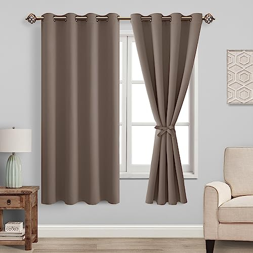 JIUZHEN Blickdicht Vorhänge Verdunkelungsgardinen mit Raffhalter Khaki Gardinen Ösenvorhang für Schlafzimmer Wohnzimmer Verdunkelungsvorhang, Cappuccino, 2 Stück, 137x117cm(HxB)