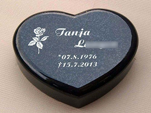 designgrab SwedL105-50x40x12 cm Liegestein Grabherz aus Granit Schwedisch Black inkl. Beschriftung von Vor- und Nachname sowie Geburts- und Sterbedatum