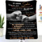 AOKILE Personalisierte Kuscheldecke An unsere Sohn von Eltern,Deutsche An Meine Sohn Decke Von Mama und Papa,Briefdecke Nachricht Luftpost Wohndecke Couch Bett Tv-Decken（Eltern zu Sohn,150×220）