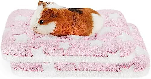 Amakunft Lot de 2 tapis de lit lavables, doux et moelleux en polaire pour cochon d'Inde, pour petits animaux, lapin, rat, hérisson, chinchilla (étoiles roses, 32 x 24 cm)