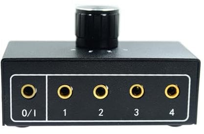 Power No Noise 1/20.3 cm 1 in 4 Out or 4 in 1 Out Audio Selector 3.5mm TRS Stereo 4 Way Channel Splitter Switcher Box Switching Mini Jack No External