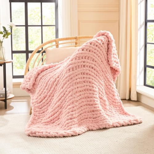 L'AGRATY Grobstrickdecke Für Die Couch, Strickdecke 130x160cm Puderrosa | Handgefertigte Chenille Strickdecke, dicke Zopfstrickdecke für Sofa Bett, stilvolle Dekoration für Schlafzimmer Wohnzimmer