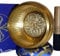 TARORO Bol chantant tibétain ~ 7 Métaux, Ø12 cm, originale du Népal, faite à la main ~ Set avec coussin, maillet et coffret bleu ~ Méditation, Chakra et thérapie du son