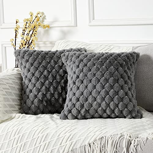 Yaertun 2er Set superweiche Plüsch Kissenbezüge Kunstpelz Kissenhüllen Dekorative Sofakissen Dekokissen Weicher Zierkissenbezug für Sofa Couch Bett Wohnzimmer 55 x 55 cm Grau