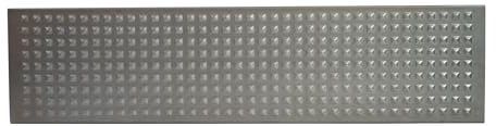Acero Panel Peldaño Metálico Recto Repujado Punta Diamante 600x250mm - Alta resistencia y buena soldabilidad - Acero Negro - Hierro En Crudo