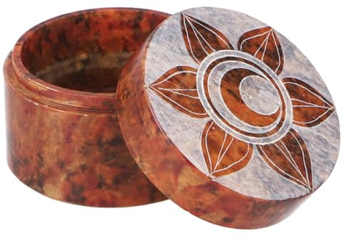 Dose aus Speckstein, Chakra Schmuckdöschen mit Deckel, Sakralchakra | Kleine Box mit abnehmbarem Deckel, Gravur symbolisiert kosmische Ordnung und spirituelles Wachstum.