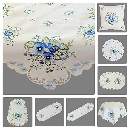 Raebel OHG Tischdecke Tischläufer Mitteldecke Deckchen Kissenhülle Frühling Bestickt mit Stiefmütterchen in blau hellblau auf cremefarbigem Untergrund (2er Set rund 30 + 40 cm)